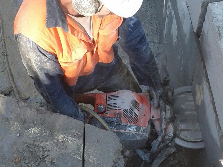 Concut NSW - Hand Sawing (1)